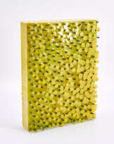 Mixed Lot of 2 Objects