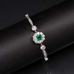 Hochfeines Altschliffdiamant-Armband mit Smaragd.
