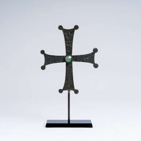 Byzantinisches Prozessionskreuz mit biblischen Szenen. - photo 1