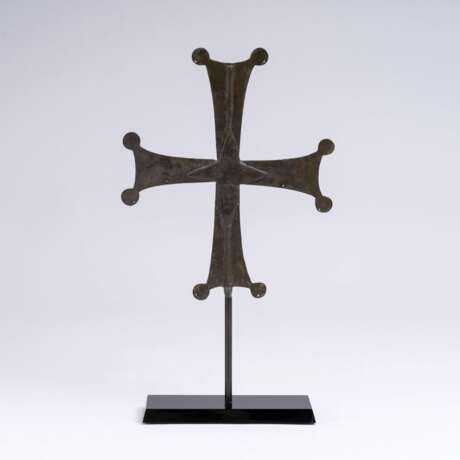 Byzantinisches Prozessionskreuz mit biblischen Szenen. - photo 2