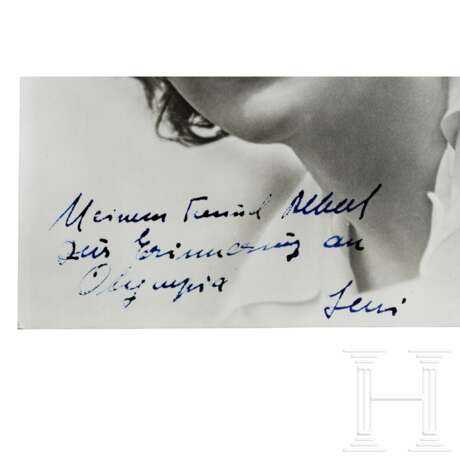 Albert Speer - Portraitpostkarte mit Signatur und Foto von Leni Riefenstahl mit Widmung zur Erinnerung an Olympia sowie Schreiben von Speer an Riefenstahl, 1944 - Foto 4