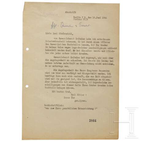 Albert Speer - Portraitpostkarte mit Signatur und Foto von Leni Riefenstahl mit Widmung zur Erinnerung an Olympia sowie Schreiben von Speer an Riefenstahl, 1944 - photo 6