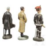 Drei Elastolin-Persönlichkeitsfiguren - Hindenburg und Hitler in Zivil, GFM von Mackensen in Husarenuniform - Foto 2