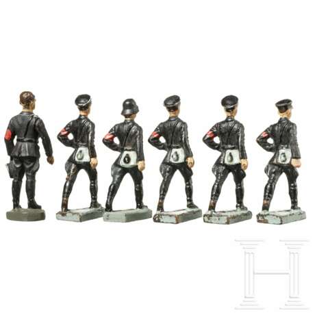 Fünf Lineol-SS-Marschierer mit Leibstandarte und von Elastolin Rudolf Hess mit beweglichem Arm - фото 2