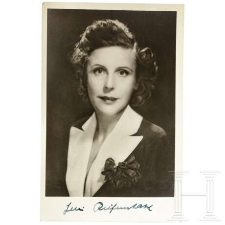 Leni Riefenstahl - zwei Bücher "Die Frau aus Andros" mit Widmung und "La Bella Napoli", eine Liebermann-Kunstmappe, fünf Fotos und 50 Portrait-Postkarten - Foto 2