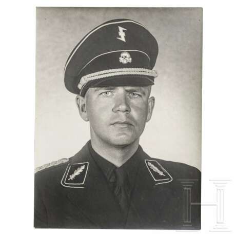Henk Feldmeijer (1910 - 1945) - großformatiges Portraitfoto des Voormans der Germaansche-SS, 1943 - Foto 1