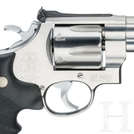 Smith & Wesson Mod. 629-3, "The .44 Magnum Classic Hunter Stainless", in Tasche - фото 3