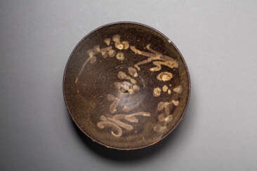 A BROWN-GLAZED WITH PLUM BLOSSOM SHAPE SLIP-DECORATED BOWL JIZHOU YAO SOUTHERN SONG DYNASTY(1127-1279)