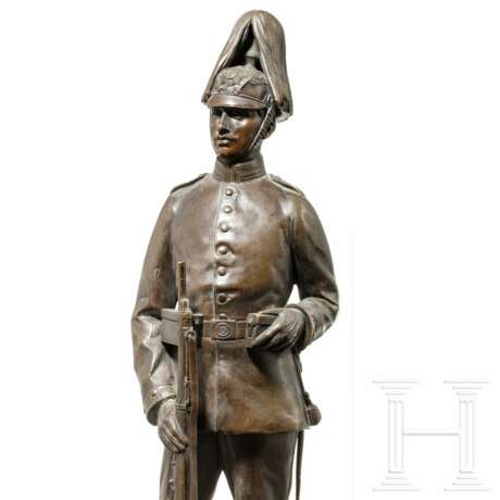 Albert Moritz Wolff (1854 - 1923) - Bronzeskulptur eines Garde-Infanteristen, datiert 1893 - Foto 5