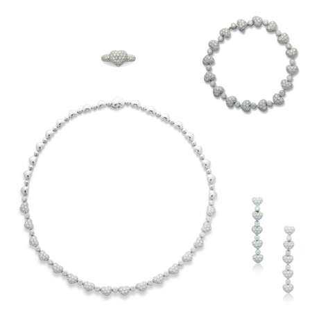 CHOPARD DIAMOND NECKLACE, BRACELET EARRING AND RING SUITE - фото 1