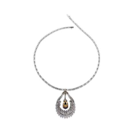 HARRY WINSTON SAPPHIRE AND DIAMOND PENDENT NECKLACE - фото 3