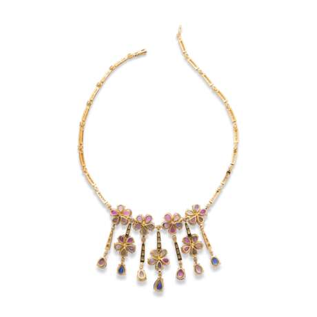 BULGARI MULTI-GEM 'SAPPHIRE FLOWER' NECKLACE, EARRING AND RING SUITE - photo 4