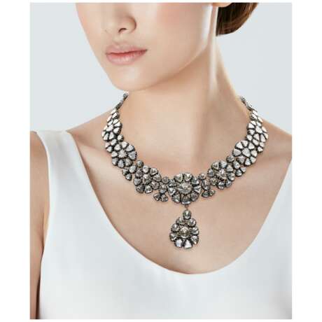 DIAMOND NECKLACE AND EARRING SET - Foto 7