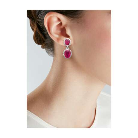RUBY AND DIAMOND NECKLACE AND EARRING SET - Foto 7