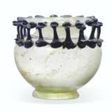 A LATE ROMAN GLASS JAR - Foto 1