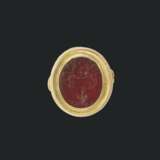 A ROMAN CARNELIAN INTAGLIO WITH CRAB AND FROG - photo 1