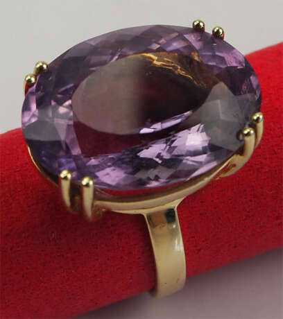 Ring mit Amethyst GOLD. - Foto 1