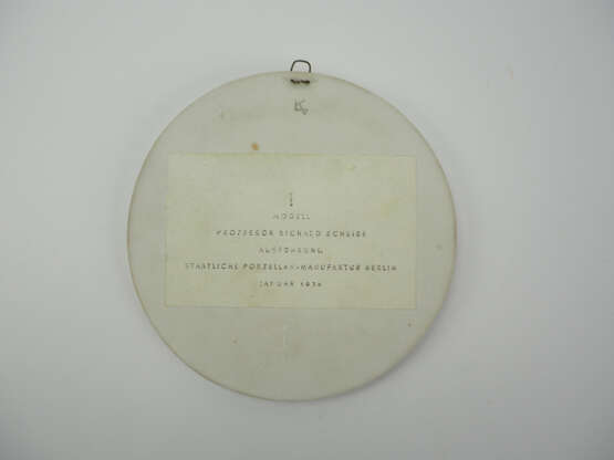 Porzellanmedaille. - photo 2