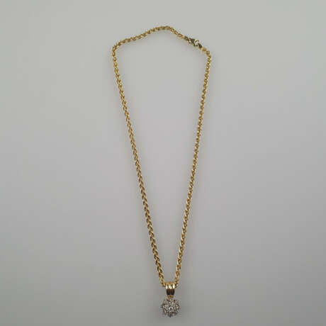 Goldcollier mit Diamantanhänger - Foto 3