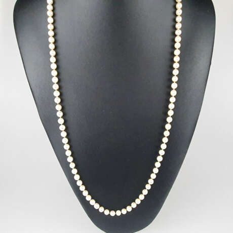 Perlenkette mit Goldschließe - фото 1