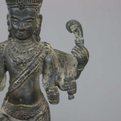 Bronzefigur einer Khmer - photo 5