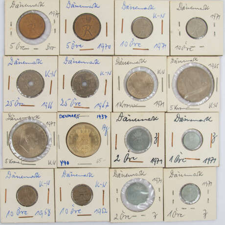 Dänemark - Konvolut von 55 verschiedenen Münzen, - фото 3