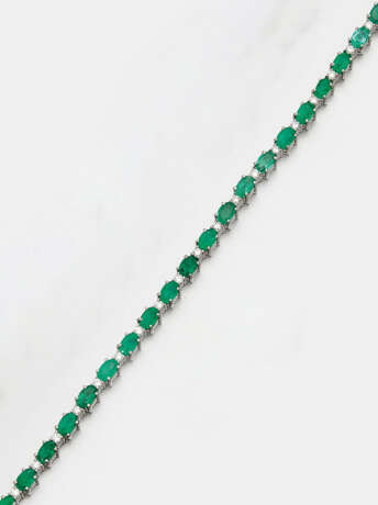 Klassisches Smaragd-Armband - фото 1