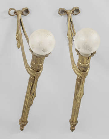 Paar übergroße Wandlampen im Louis XVI-Stil - photo 1