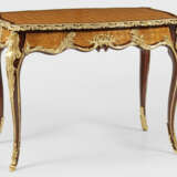 Prachtvolles Bureau plat im Louis XV-Stil - photo 1