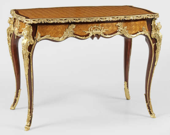 Prachtvolles Bureau plat im Louis XV-Stil - фото 1