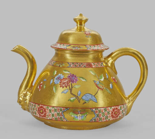 Seltene frühe Goldfond-Teekanne mit Indianischem Blumendekor - photo 1