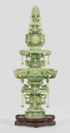 Großer prachtvoller Jade-Turm - Foto 1