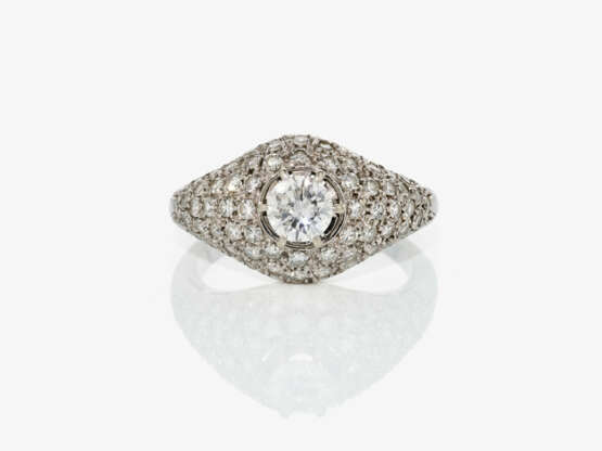 Ring mit Brillant und Achtkantdiamanten - - фото 2