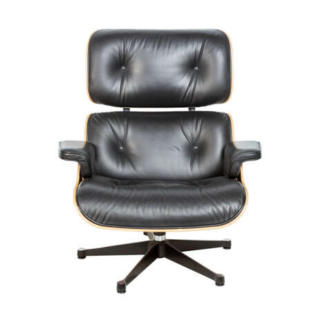 RAY & CHARLES EAMES "Lounge Chair mit Ottomane" - photo 3
