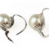 Paar Ohrhänger mit großen Perlen - photo 2