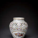 Pot-Pourri-Vase mit Fruchtdekor - фото 2