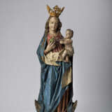 Große gotische Madonna mit Kind auf der Mondsichel - фото 1