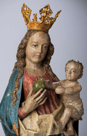 Große gotische Madonna mit Kind auf der Mondsichel - фото 2