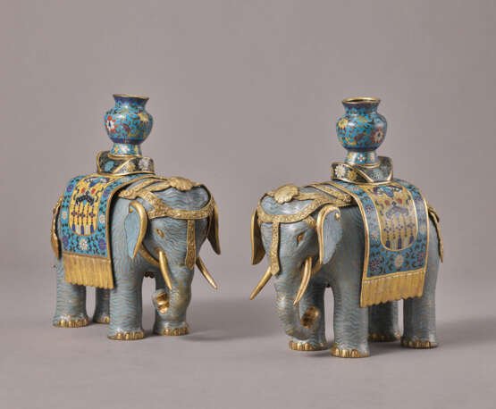 A PAIR OF PALE GREY-BLUE CLOISONNE ENAMEL FIGURES OF ELEPHANTS - photo 1