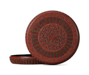 A RARE LARGE CINNABAR LACQUER ‘SHOU CHARACTERS’ CIRCULAR BOX AND COVER