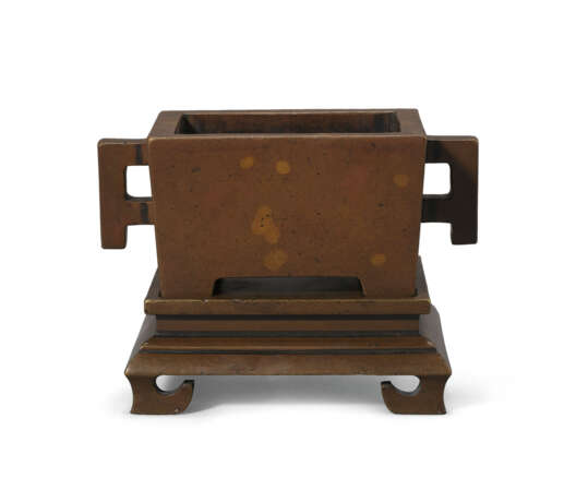 A RECTANGULAR BRONZE CENSER AND STAND - фото 1