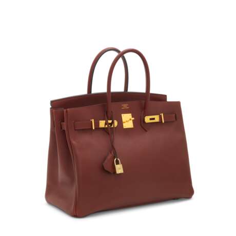 A ROUGE H COURCHEVEL LEATHER BIRKIN 35 WITH GOLD HARDWARE - Foto 2