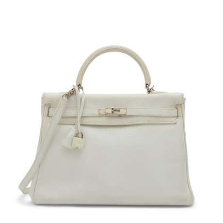 A WHITE CLÉMENCE LEATHER RETOURNÉ KELLY 35 WITH PALLADIUM HARDWARE - фото 1