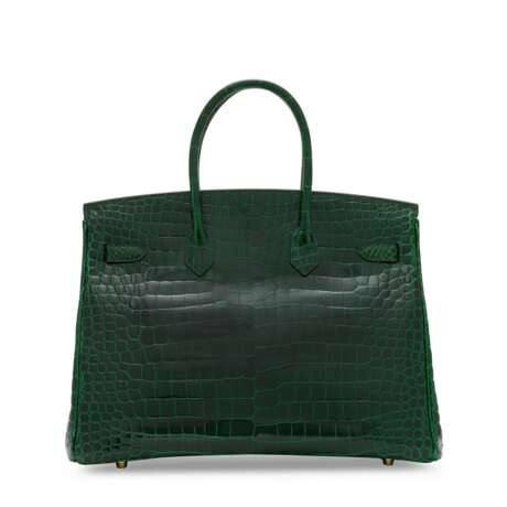 A SHINY VERT FONCÉ POROSUS CROCODILE BIRKIN 35 WITH GOLD HARDWARE - Foto 3