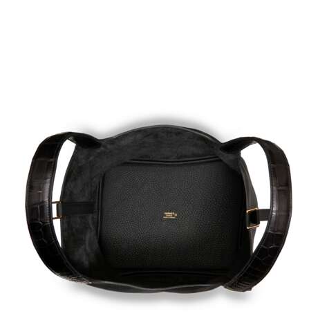 A BLACK CLÉMENCE AND ALLIGATOR LEATHER TOUCH PICOTIN LOCK 22 WITH GOLD HARDWARE - фото 5