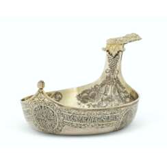 A PARCEL-GILT SILVER IMPERIAL PRESENTATION KOVSH