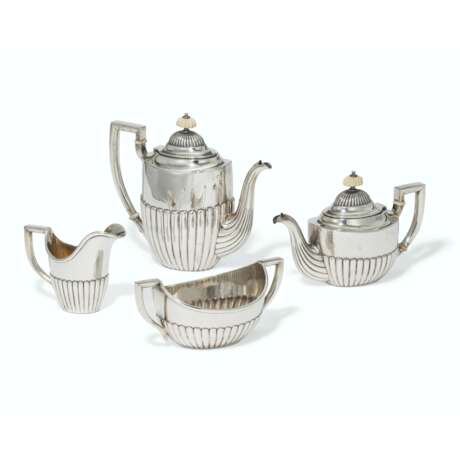 A PARCEL-GILT SILVER COFFEE AND TEA SERVICE - фото 1