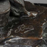 "La portatrice d'acqua" | scultura in bronzo (h cm 28) poggiante su base in marmo | Firmata alla base | | Provenienza | Milano, Eredità Bernasconi - фото 2