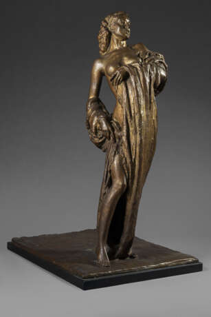 "La femme fatale" 1943 | scultura in bronzo patinato (cm 60x38) | Firmata a e datata alla base - photo 1