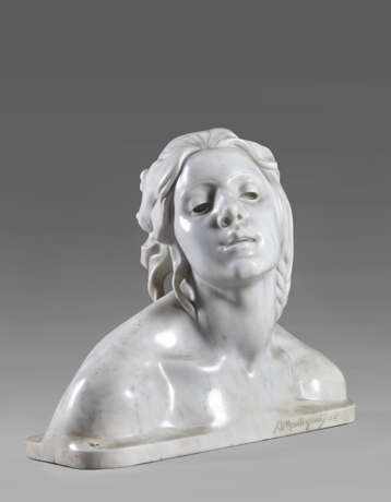 "Busto femminile" XII | scultura in marmo (cm 42x47) | Firmata e datata in basso a destra | (difetti) - Foto 3